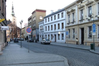 kratochvilova-ulice-dlazba2