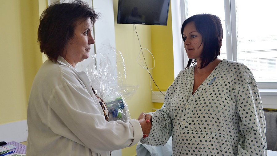 V Nemocnici Přerov slaví jubileum – letos zde rodilo již 500 maminek